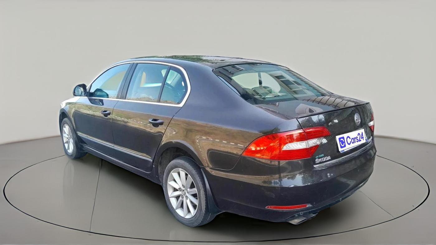 2014 Skoda Superb ELEGANCE 1.8 TSI MT, Petrol, Manual, 75,841 km, exterior