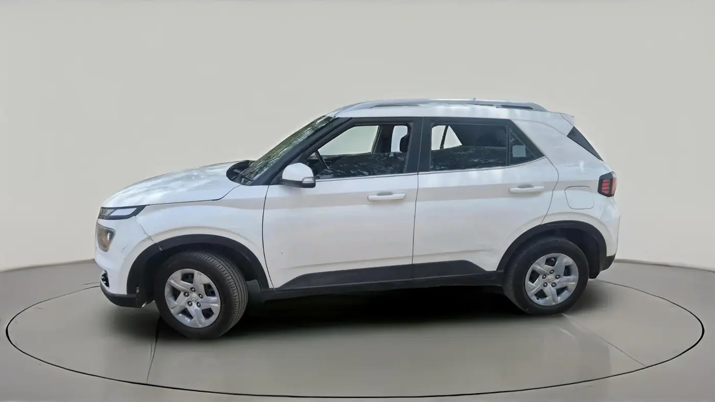 2022 Hyundai VENUE SX 1.2 PETROL, Petrol, Manual, 90,313 km, exterior