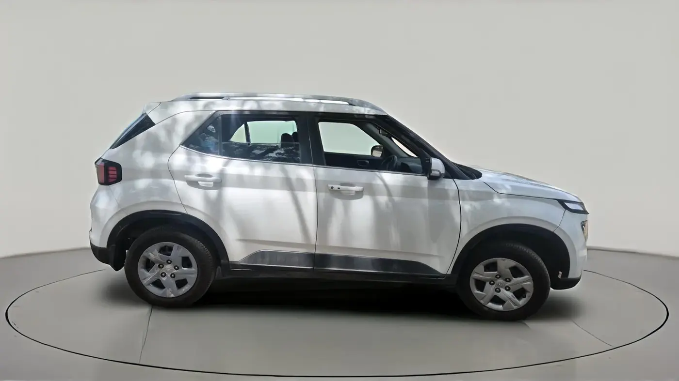 2022 Hyundai VENUE SX 1.2 PETROL, Petrol, Manual, 90,313 km, exterior