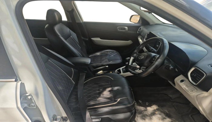 2022 Hyundai VENUE SX 1.2 PETROL, Petrol, Manual, 90,313 km, interior