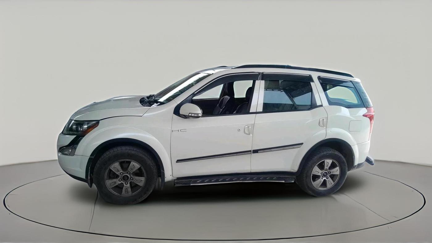 2012 Mahindra XUV500 W8, Diesel, Manual, 1,91,636 km, exterior