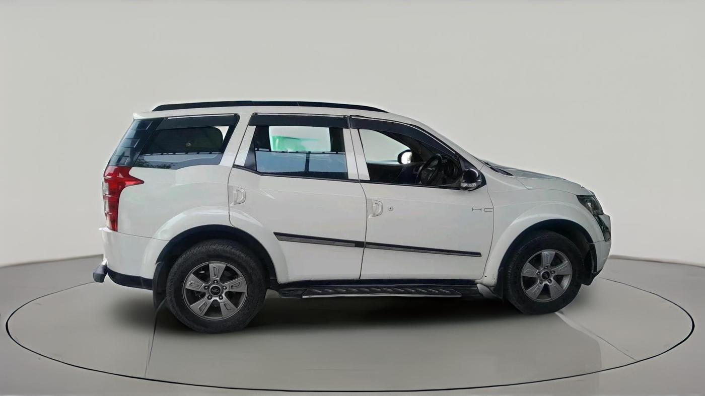 2012 Mahindra XUV500 W8, Diesel, Manual, 1,91,636 km, exterior