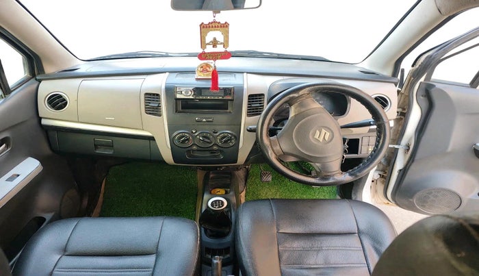 2011 Maruti Wagon R 1.0 LXI, CNG, Manual, 1,01,677 km, interior