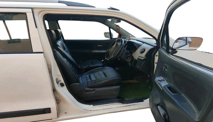 2011 Maruti Wagon R 1.0 LXI, CNG, Manual, 1,01,677 km, interior