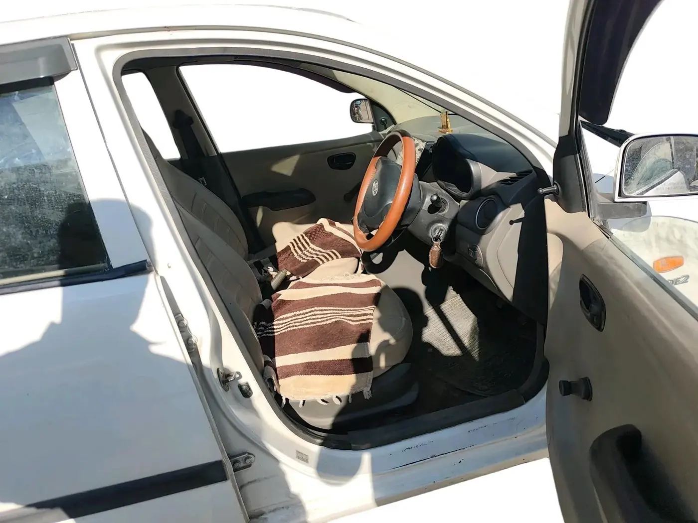 2016 Hyundai i10 ERA 1.1, CNG, Manual, 79,949 km, interior