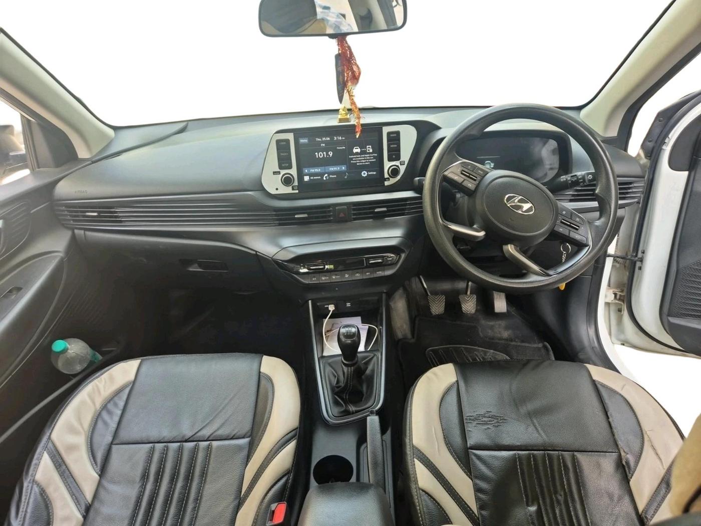 2022 Hyundai NEW I20 SPORTZ 1.2 MT, Petrol, Manual, 46,621 km, interior