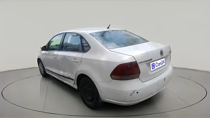 2010 Volkswagen Vento TRENDLINE DIESEL 1.6, Diesel, Manual, 99,320 km, exterior