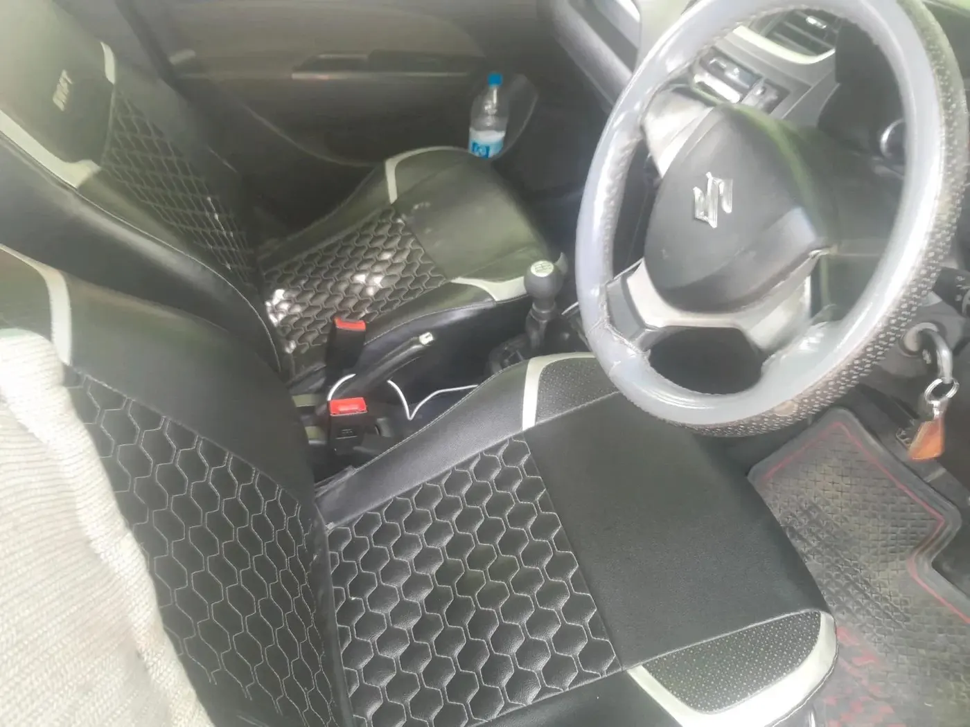 2015 Maruti Swift VDI, Diesel, Manual, 1,69,807 km, interior
