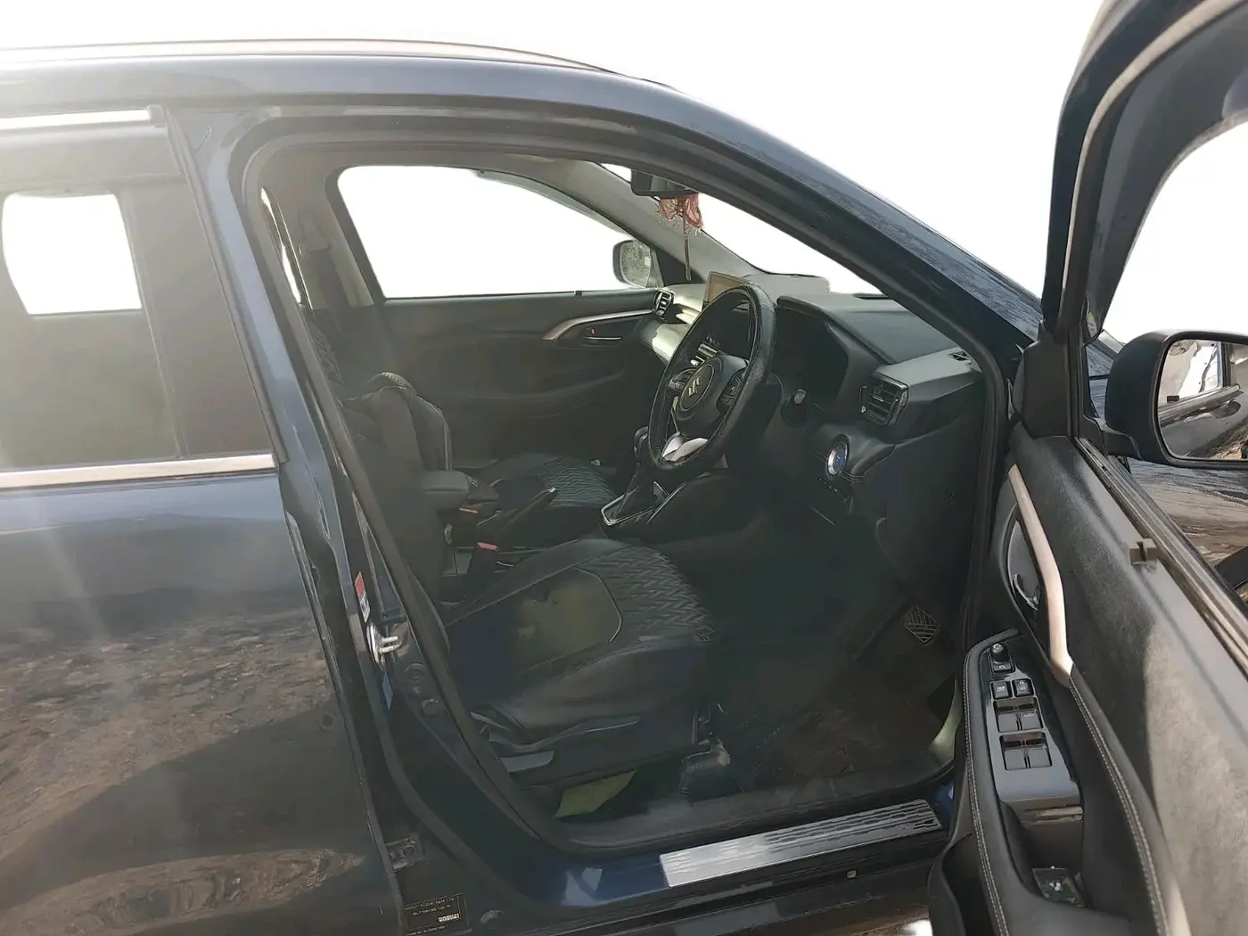 2022 Maruti Grand Vitara ZETA PLUS  HYBRID ECVT, Hybrid, Automatic, 52,845 km, interior