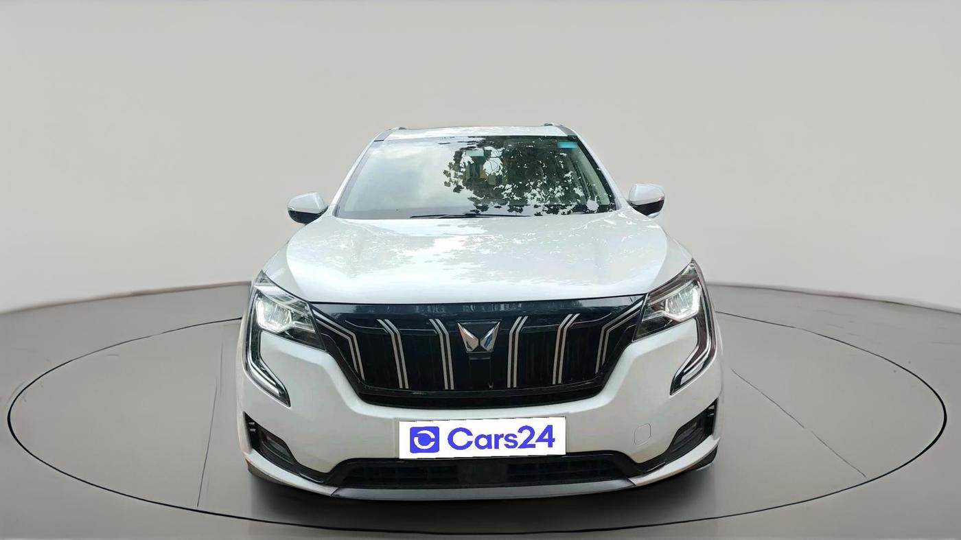 2024 Mahindra XUV700 AX 7 LUXURY P AT 7 STR, Petrol, Automatic, 11,489 km, exterior