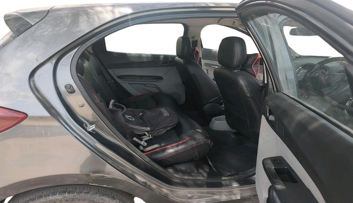 2021 Tata Tiago XT PETROL, Petrol, Manual, 1,14,592 km, interior