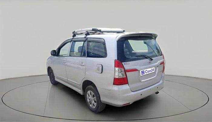 2013 Toyota Innova 2.5 GX 8 STR, Diesel, Manual, 1,71,570 km, exterior