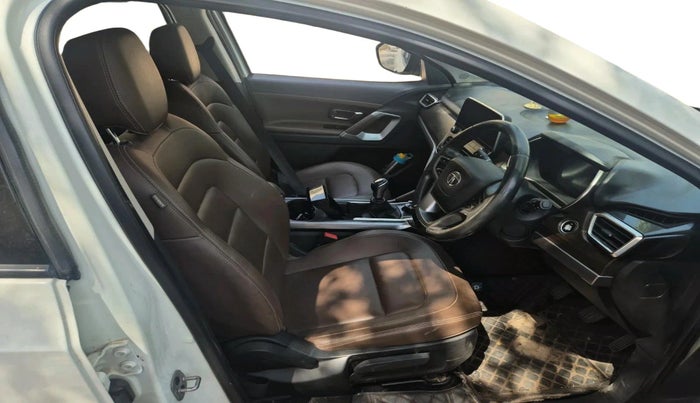 2019 Tata Harrier XZ 2.0L, Diesel, Manual, 99,190 km, interior