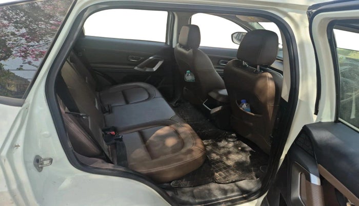 2019 Tata Harrier XZ 2.0L, Diesel, Manual, 99,190 km, interior