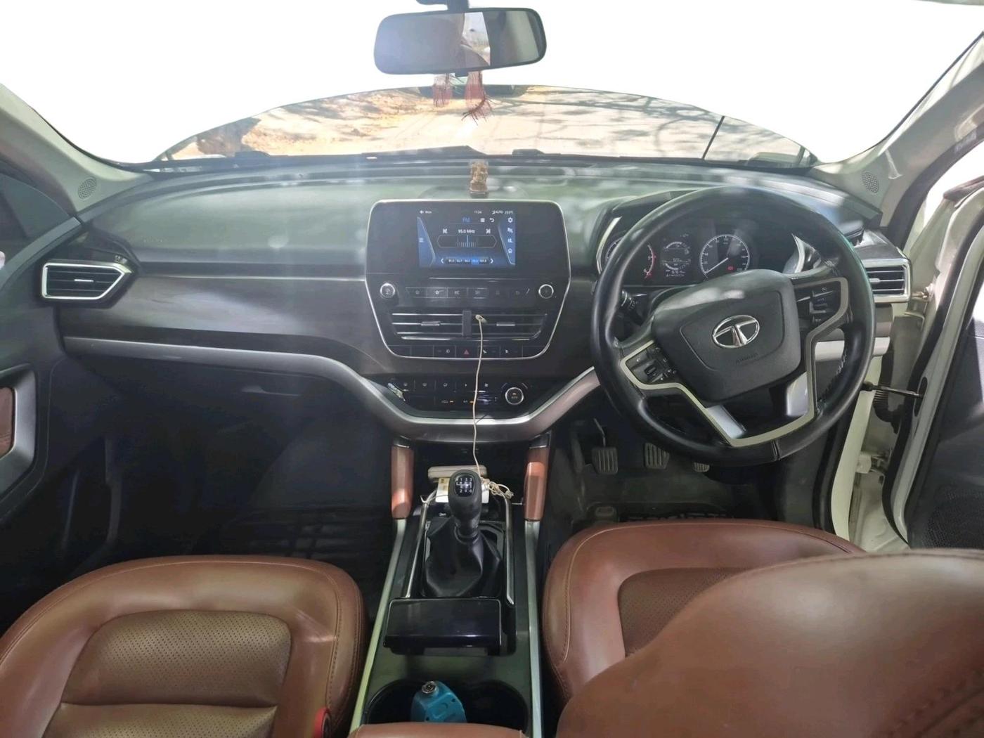 2020 Tata Harrier XT 2.0L KRYOTEC, Diesel, Manual, 1,67,014 km, interior