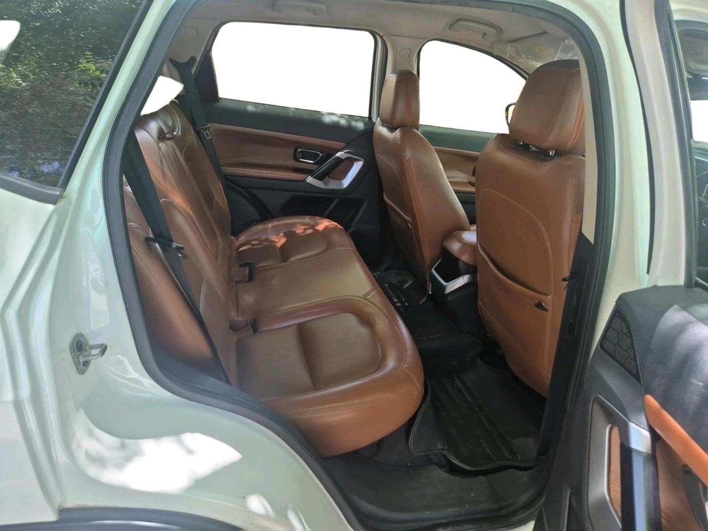 2020 Tata Harrier XT 2.0L KRYOTEC, Diesel, Manual, 1,67,014 km, interior