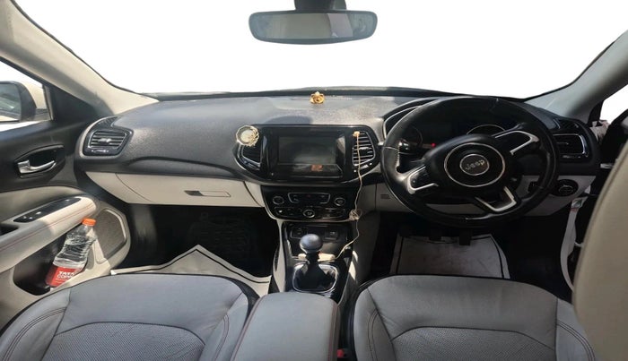 2017 Jeep Compass LIMITED (O) 2.0 DIESEL, Diesel, Manual, 1,38,692 km, interior