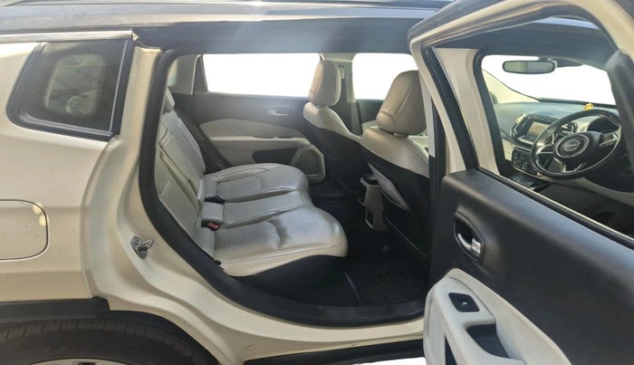 2017 Jeep Compass LIMITED (O) 2.0 DIESEL, Diesel, Manual, 1,38,692 km, interior