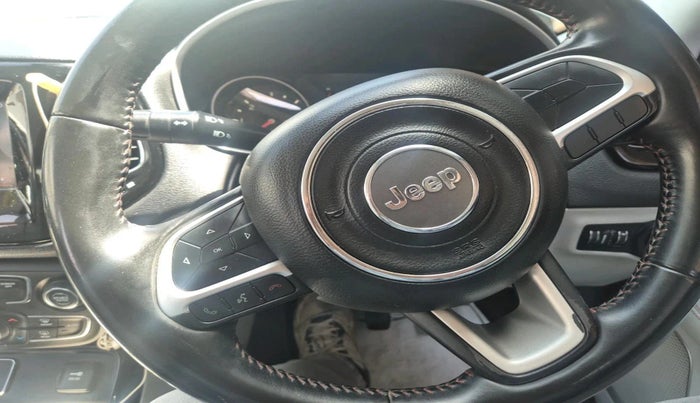 2017 Jeep Compass LIMITED (O) 2.0 DIESEL, Diesel, Manual, 1,38,692 km, interior