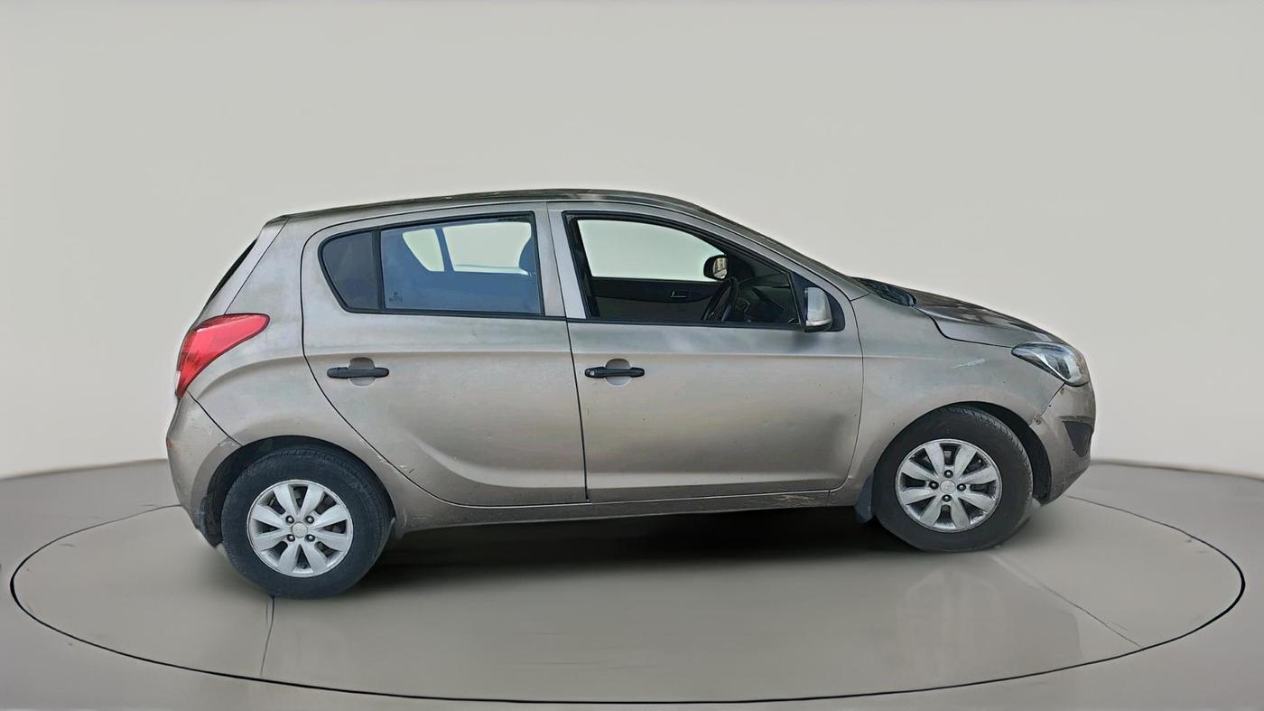 2013 Hyundai i20 SPORTZ 1.4 CRDI, Diesel, Manual, 1,80,568 km, exterior