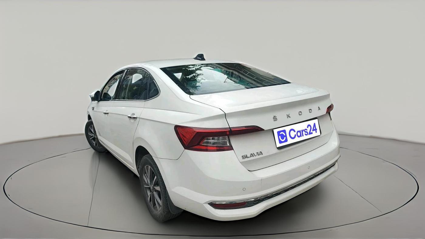 2022 Skoda SLAVIA STYLE 1.0L TSI MT, Petrol, Manual, 45,189 km, exterior