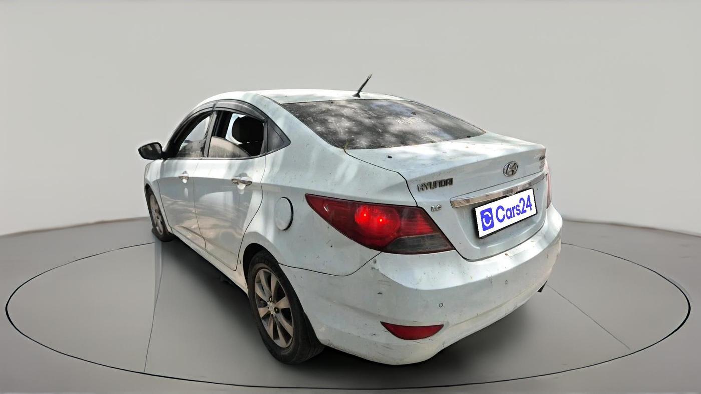 2011 Hyundai Verna FLUIDIC 1.6 CRDI SX OPT AT, Diesel, Automatic, 1,22,331 km, exterior