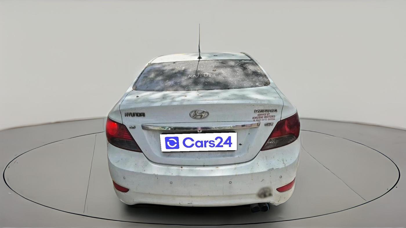 2011 Hyundai Verna FLUIDIC 1.6 CRDI SX OPT AT, Diesel, Automatic, 1,22,331 km, exterior