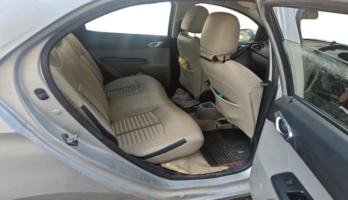 2018 Tata Tiago XZ PETROL, Petrol, Manual, 59,312 km, interior