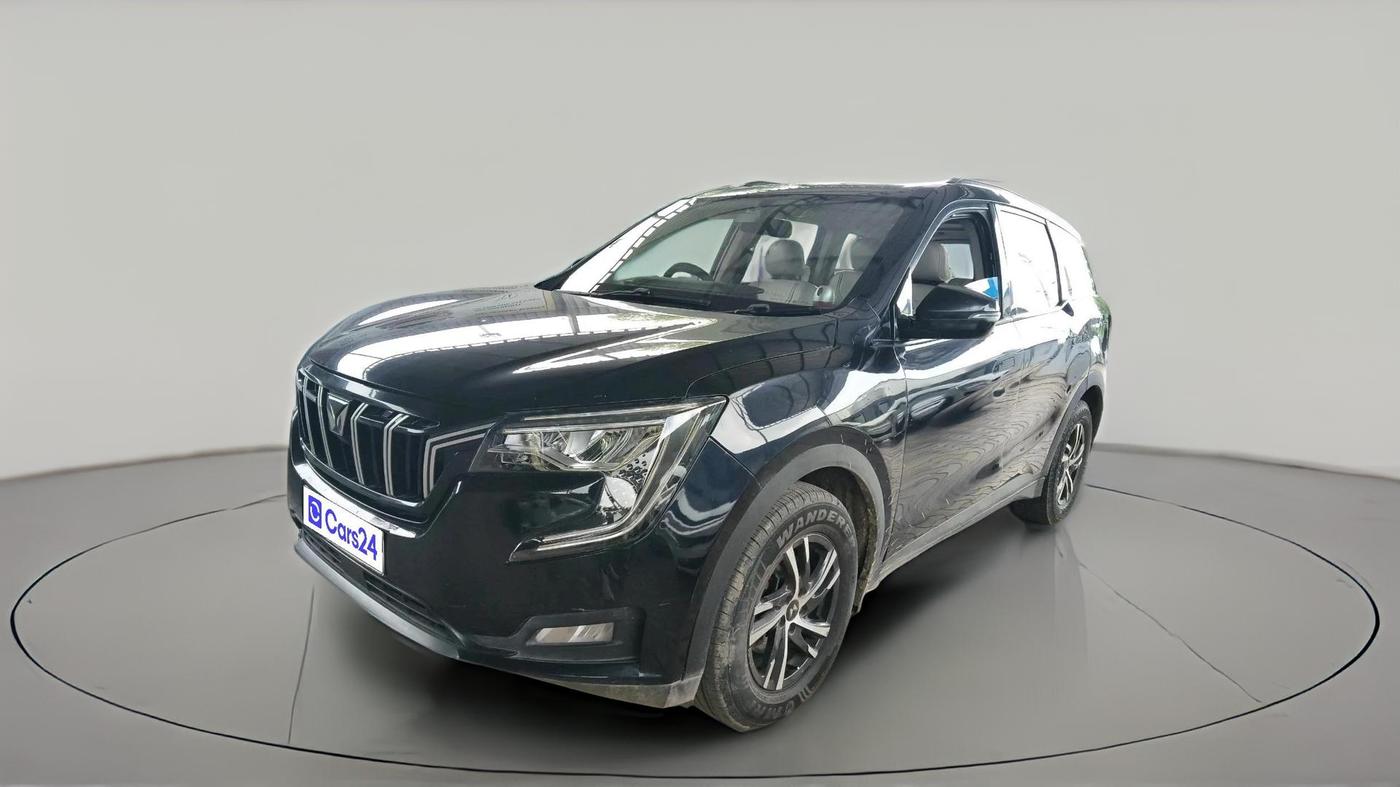 2022 Mahindra XUV700 AX 5 P MT 7 STR, Petrol, Manual, 81,754 km, exterior