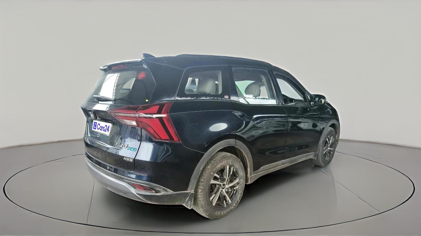 2022 Mahindra XUV700 AX 5 P MT 7 STR, Petrol, Manual, 81,754 km, exterior
