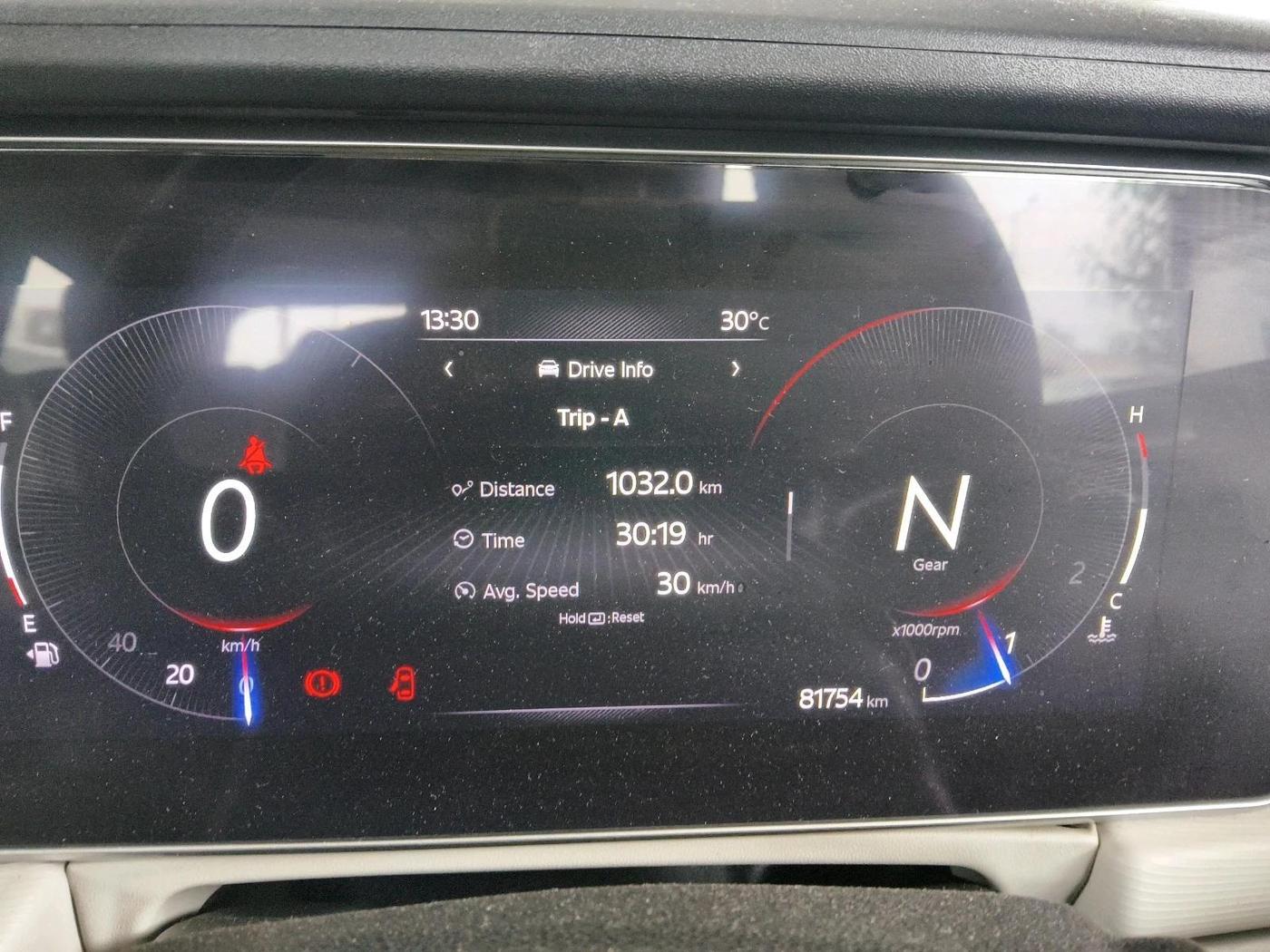 2022 Mahindra XUV700 AX 5 P MT 7 STR, Petrol, Manual, 81,754 km, interior