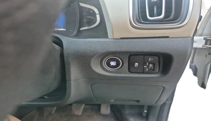 2022 Hyundai Creta SX 1.5 DIESEL, Diesel, Manual, 1,11,695 km, interior