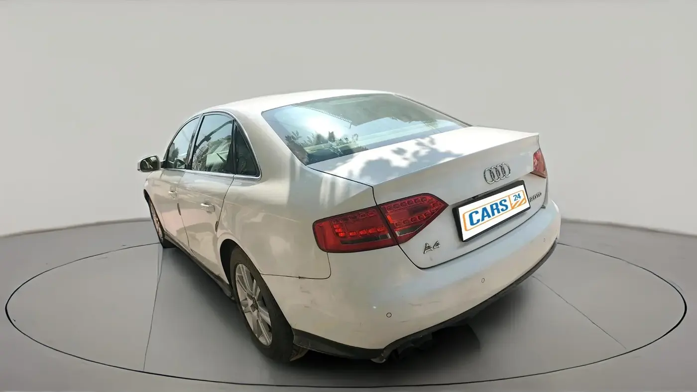 2011 Audi A4 2.0 TDI, Diesel, Automatic, 1,38,562 km, exterior