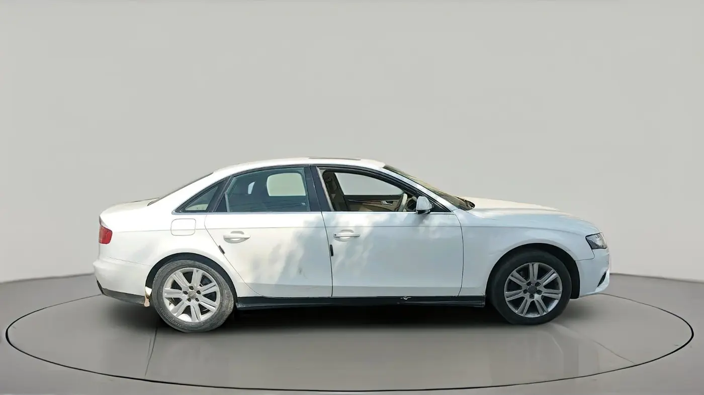 2011 Audi A4 2.0 TDI, Diesel, Automatic, 1,38,562 km, exterior