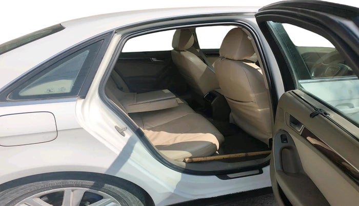 2011 Audi A4 2.0 TDI, Diesel, Automatic, 1,38,562 km, interior