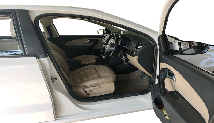 2017 Volkswagen Ameo HIGHLINE1.2L, Petrol, Manual, 65,712 km, interior