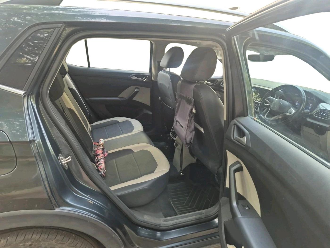2021 Volkswagen TAIGUN TOPLINE 1.0 TSI AT, Petrol, Automatic, 24,625 km, interior