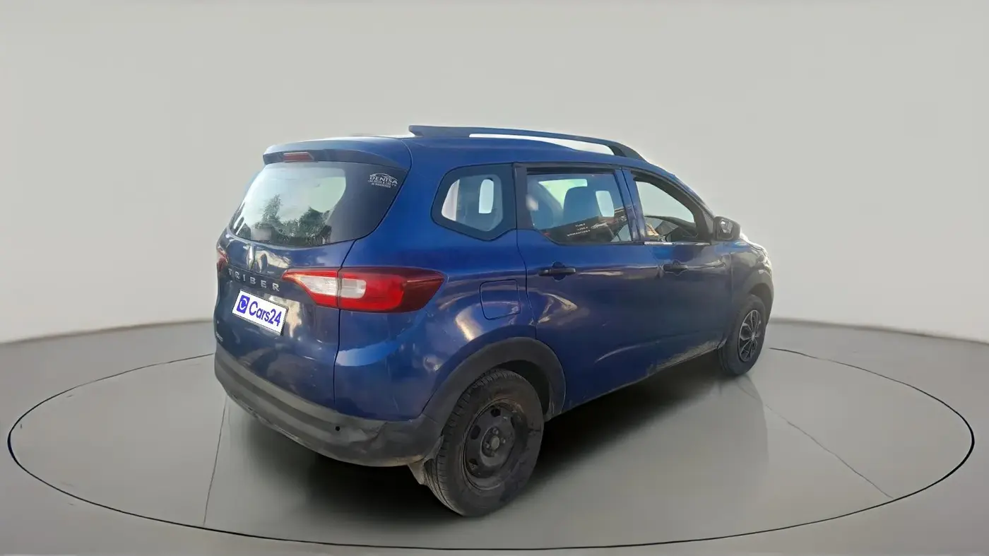 2021 Renault TRIBER RXL MT, CNG, Manual, 96,826 km, exterior