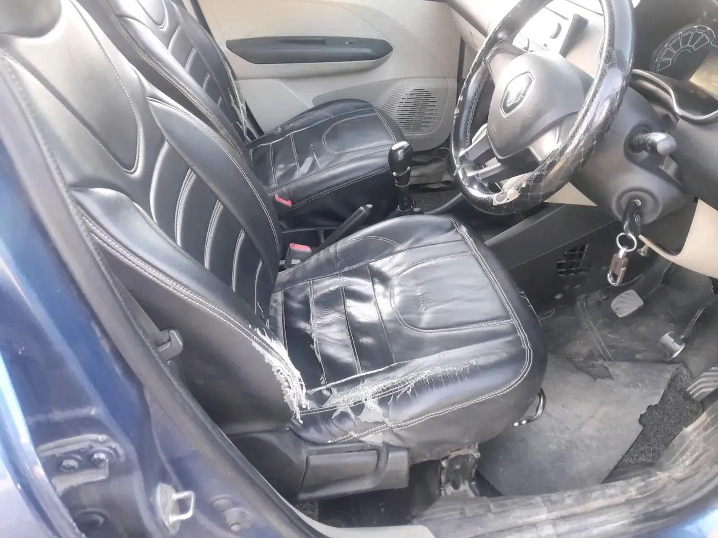 2021 Renault TRIBER RXL MT, CNG, Manual, 96,826 km, interior