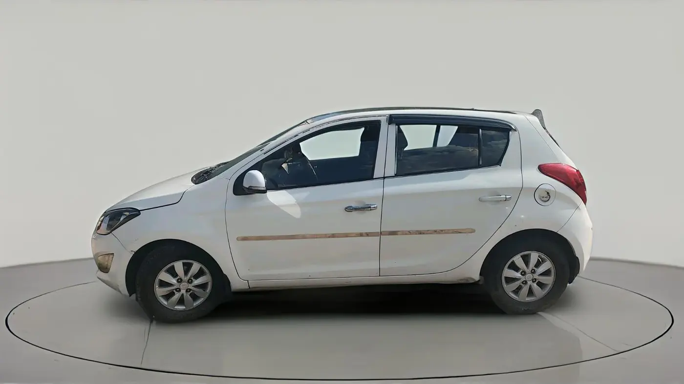 2014 Hyundai i20 SPORTZ 1.4 CRDI, Diesel, Manual, 1,76,012 km, exterior