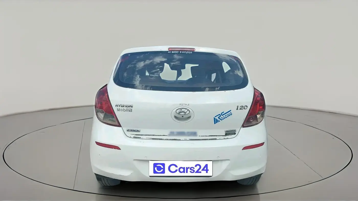 2014 Hyundai i20 SPORTZ 1.4 CRDI, Diesel, Manual, 1,76,012 km, exterior