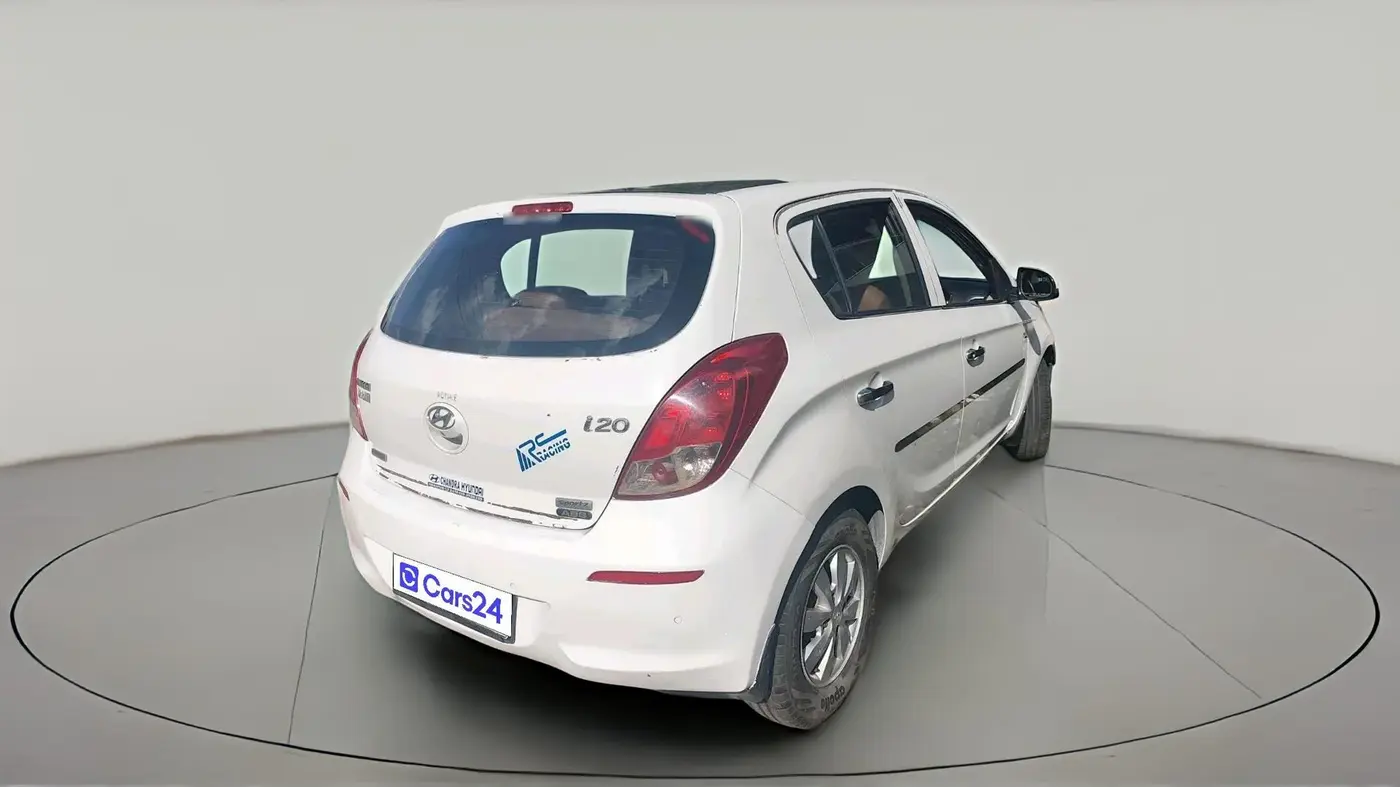 2014 Hyundai i20 SPORTZ 1.4 CRDI, Diesel, Manual, 1,76,012 km, exterior
