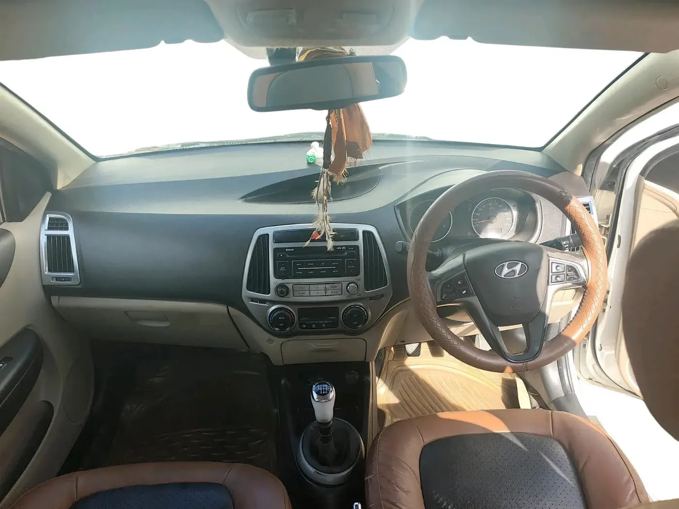 2014 Hyundai i20 SPORTZ 1.4 CRDI, Diesel, Manual, 1,76,012 km, interior