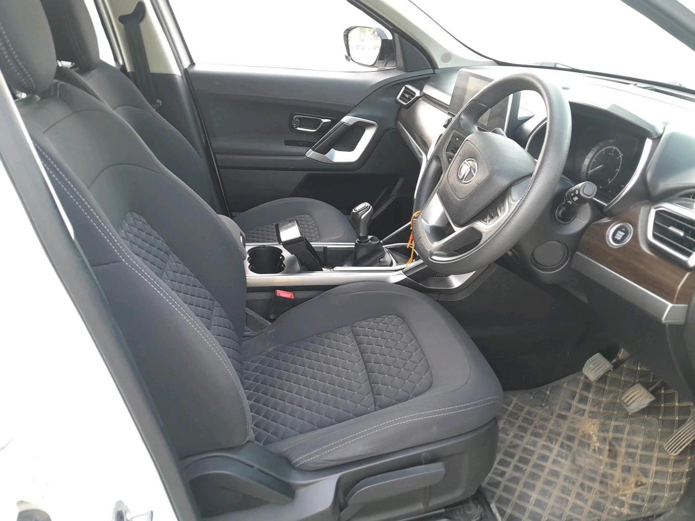 2022 Tata Harrier XT 2.0Lkryotec halo edition, Diesel, Manual, 39,977 km, interior