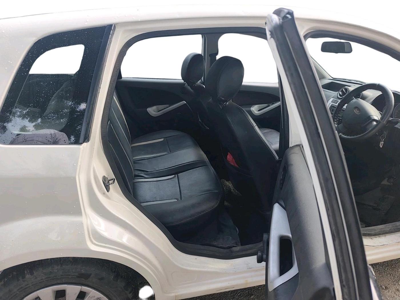 2012 Ford Figo EXI 1.4 DIESEL, Diesel, Manual, 1,33,627 km, interior