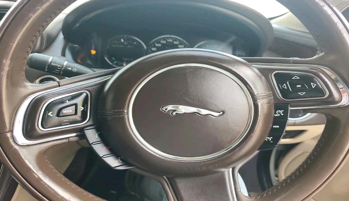 2014 Jaguar XJ L  3.0 Diesel , Diesel, Automatic, 46,335 km, interior