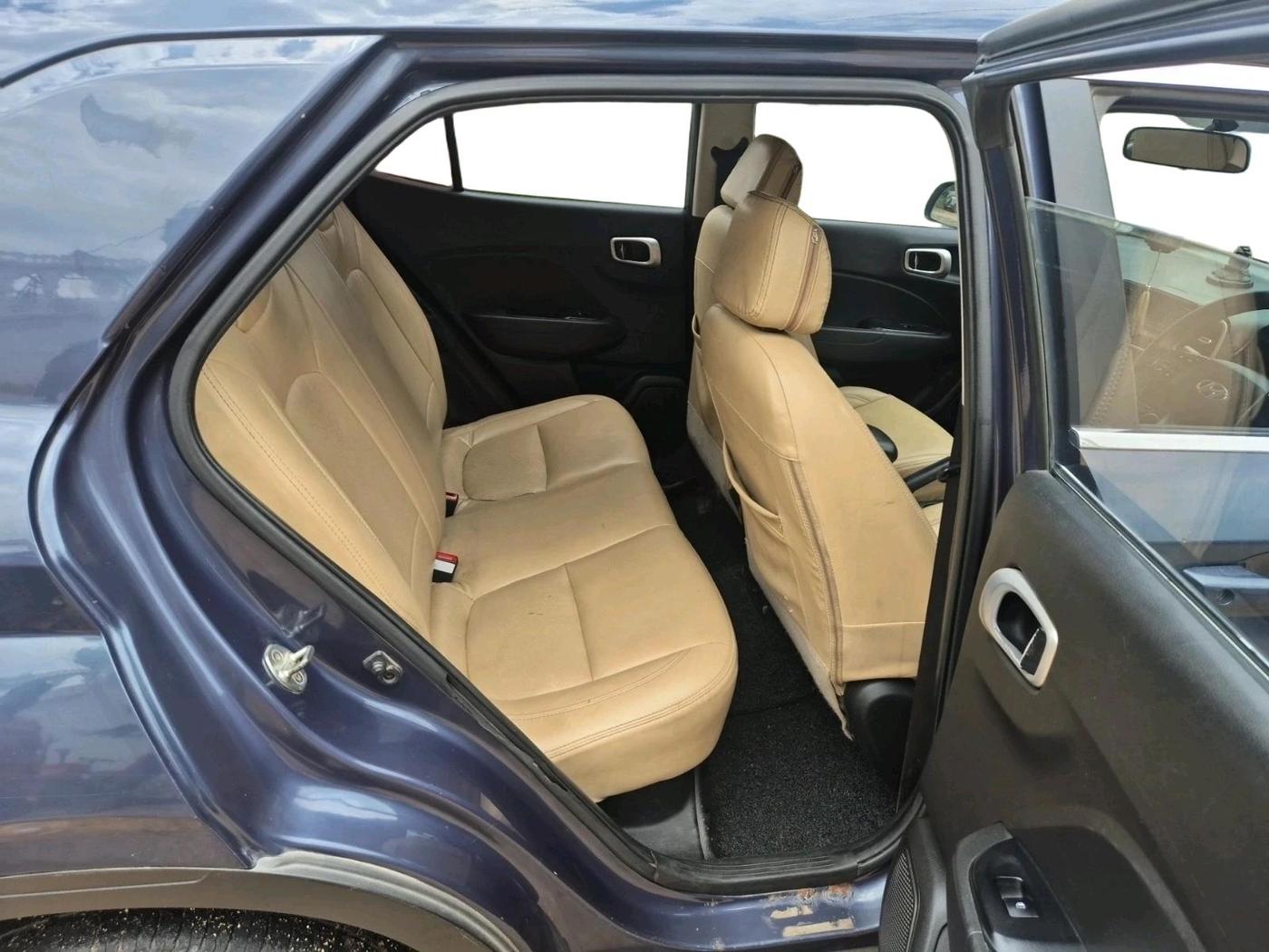 2021 Hyundai VENUE S 1.2, Petrol, Manual, 1,30,616 km, interior
