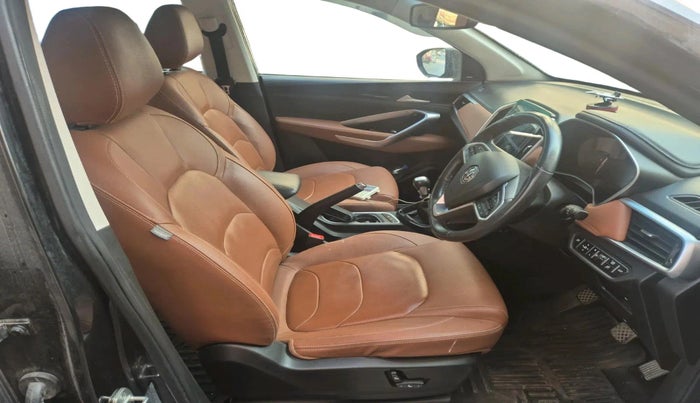 2022 MG HECTOR PLUS SHARP 2.0 DIESEL TURBO MT 6-STR, Diesel, Manual, 50,762 km, interior