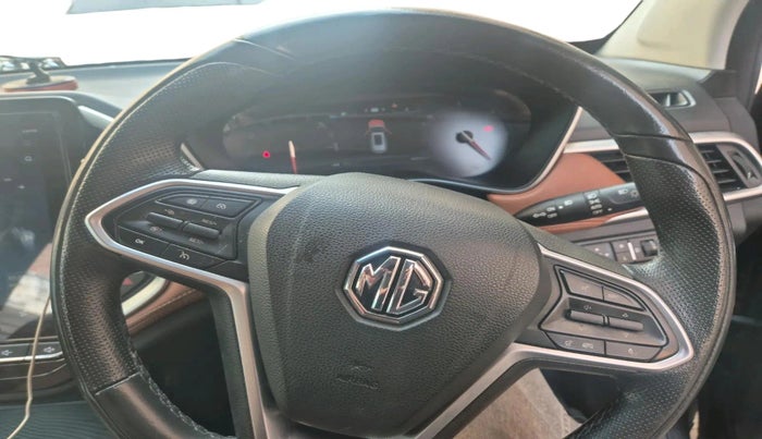 2022 MG HECTOR PLUS SHARP 2.0 DIESEL TURBO MT 6-STR, Diesel, Manual, 50,762 km, interior