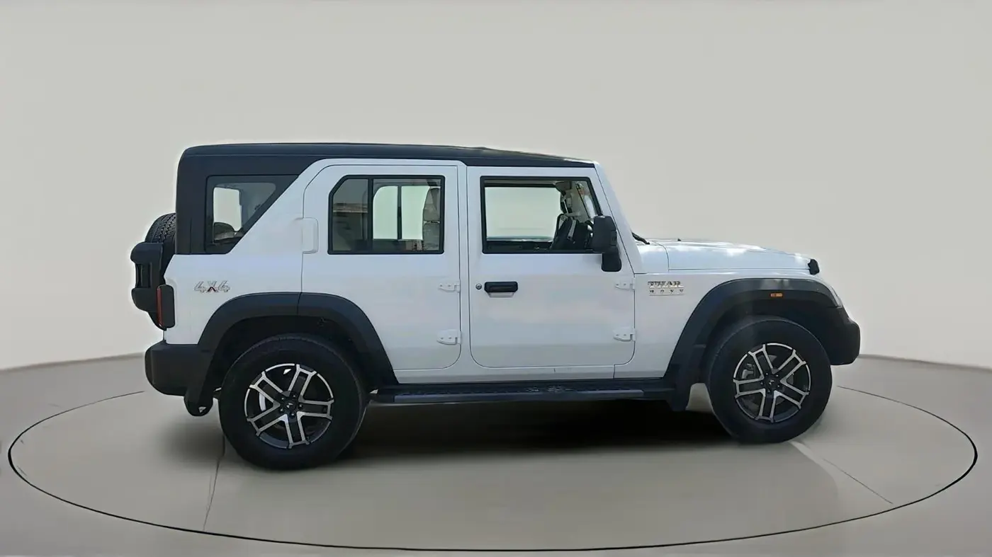 2024 Mahindra Thar Roxx MX5 Diesel MT 2WD, Diesel, Manual, 6,113 km, exterior